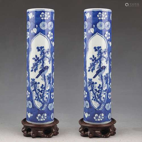 PAIR OF FINELY PAINTED BLUE AND WHITE FLOWER JAR