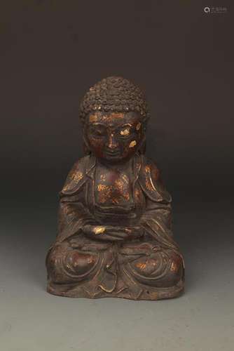 A FINELY CARVED CAST IRON TATHAGATA BUDDHA FIGURE