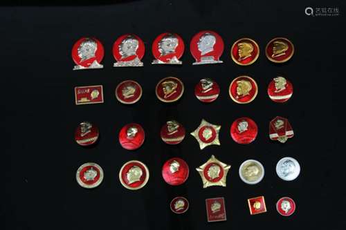 GROUP OF 28 OLD CHAIRMAN MAO BADGE