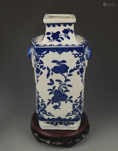 BLUE AND WHITE FLOWER PATTERN PORCELAIN VASE