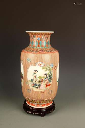 FINE FAMILLE ROSE RED COLOR CHARACTER PATTERN VASE