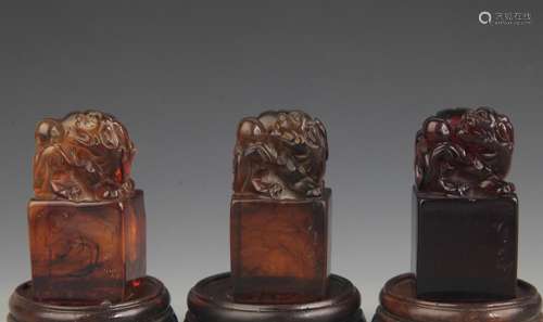 GROUP OF OPTIMIZE AMBER LION TOP SEAL