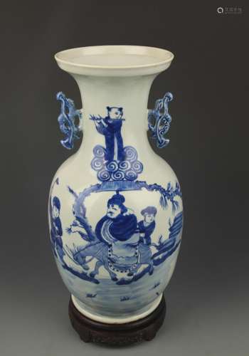 BLUE AND WHITE STORY PAINTED DOUBLE EAR PORCELAIN VASE