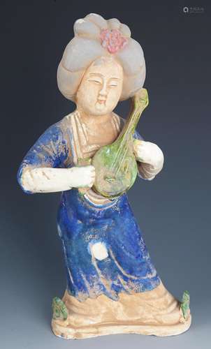 A TALL SAN CAI COLOR POTTERY FEMALE FIGURE