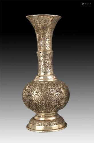 A FINELY CARVED LONG NECK WHITE BRONZE VASE