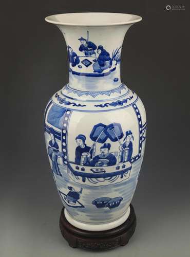 BLUE AND WHITE STORY PATTERN PORCELAIN VASE