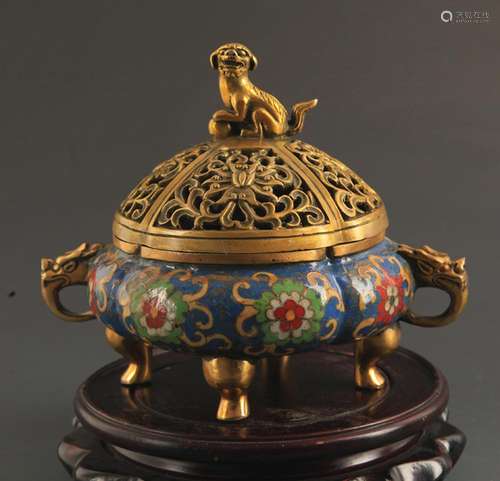 A BRONZE CLOISONNE ENAMEL LION TOP AROMATHERAPY