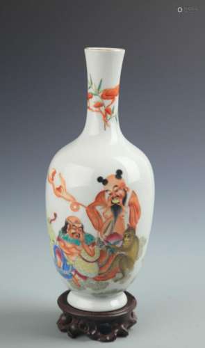 FAMILLE ROSE MONKEY AND CHARACTER PATTERN BOTTLE