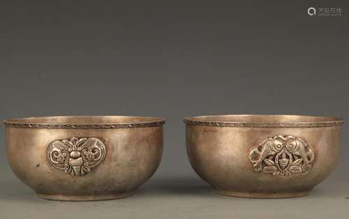 PAIR OF FISH CARVING BRONZE BOWL