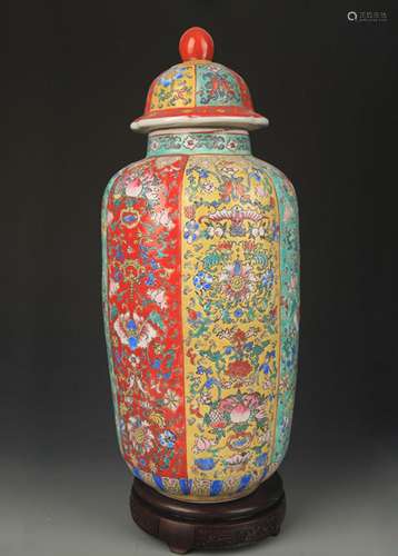 A LARGE ENAMEL COLOR GENERAL JAR