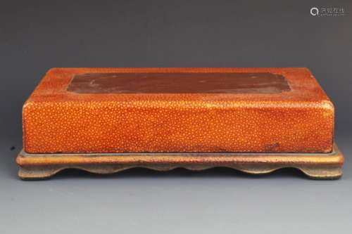 A GILT LACQUERED WOOD INK BOX