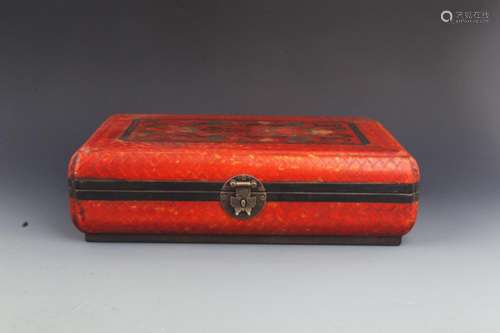 A RED COLOR PAINTED LACQUER JEWELRY BOX