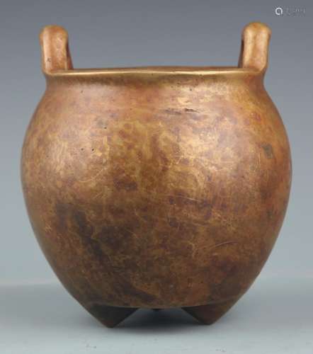 A FINELY BAMBOO ROOT CARVED TRIPOD CENSER