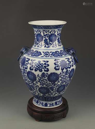 A BLUE AND WHITE DOUBLE ANIMAL EAR VASE