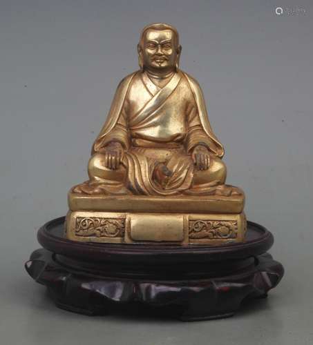 A FINE GILT BRONZE EMPEROR STATUE