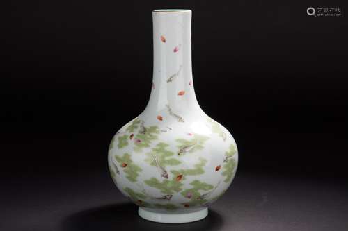 FAMILLE ROSE FISH VASE