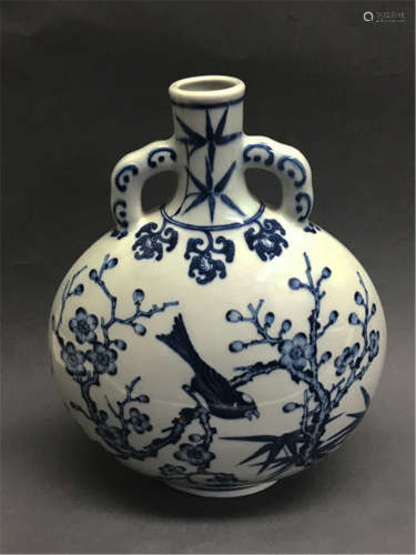 CHINESE PORCELAIN BLUE AND WHITE BIRD AND FLOWER MOONFLASK
