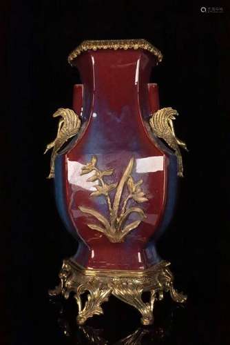 A FLAMBE GLAZE VASE WITH COPPER DECORATION