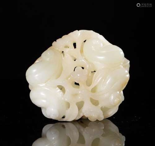 A HETIAN JADE ORNAMENT