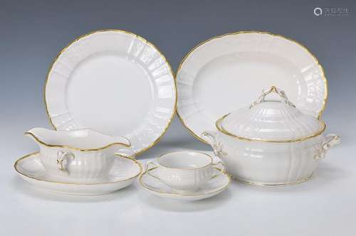 Dinner set, KPM Berlin, 20th c., Rocaille, designed by