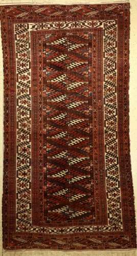 Yomud main Carpet (Dyrnak), Turkemistan, around 1920