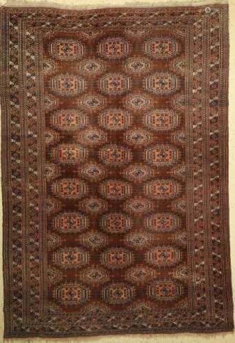 Saryk 'Main Carpet' antique, Turkmenistan, late 19th