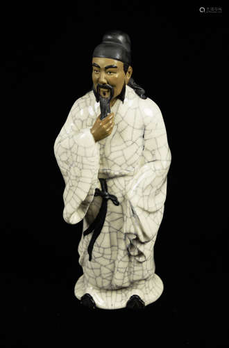 A Chinese Colour Pottery Figurine with Glaze Crack 