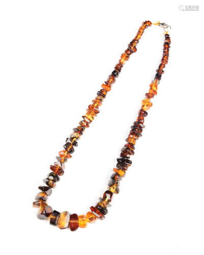 A Myanmarese Red Amber Chip Bead Necklace