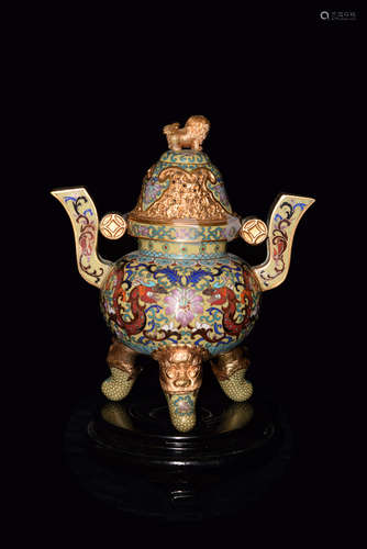 [Chinese] A Cloisonne Incense Burner with Interlocking Lotus