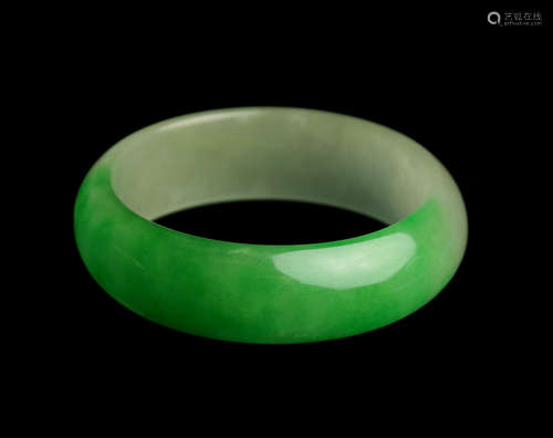 76.22g Jadeite Bangle