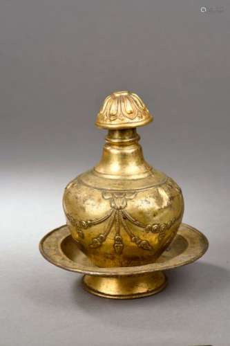 Kalasha, vase rituel comprenant la liqueur d'immor...