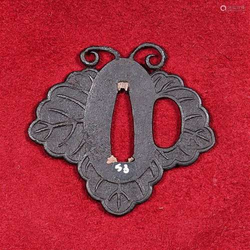 GARDE DE SABRE DE SAMOURAI, TSUBA Japon, Epoque X...