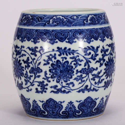 CHINESE BLUE WHITE PORCELAIN JAR