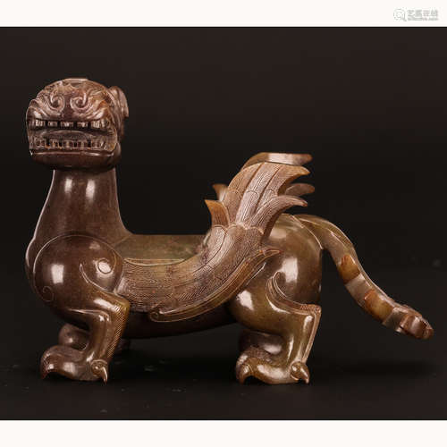 CHINESE ARCHAIC JADE BEAST