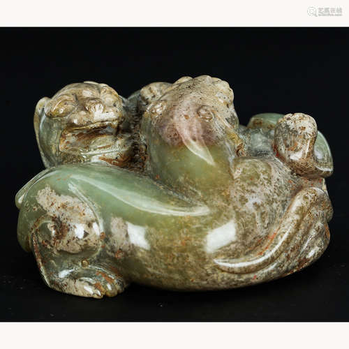 CHINESE ARCHAIC JADE BEAST