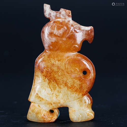 CHINESE ARCHAIC JADE FIGURINE