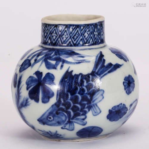 CHINESE BLUE WHITE PORCELAIN JAR