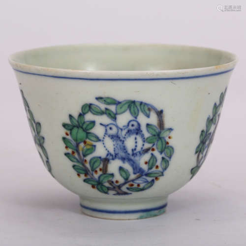 CHINESE DOUCAI PORCELAIN BOWL