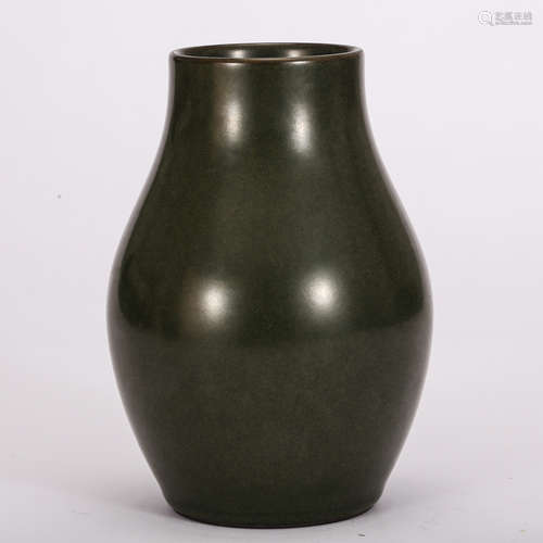 CHINESE TEA DUST GLAZED PORCELAIN VASE