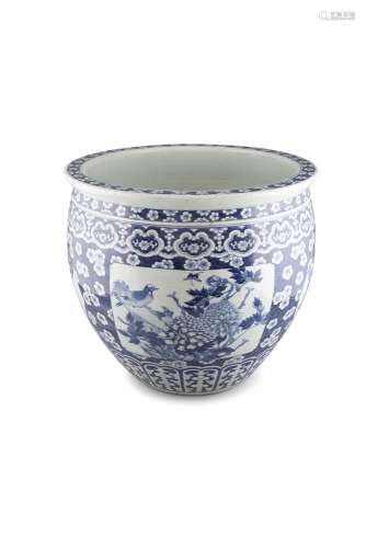 A VERY LARGE BLUE AND WHITE JARDINIÉRE, 19th century with flattened rim over a band of ruyi heads