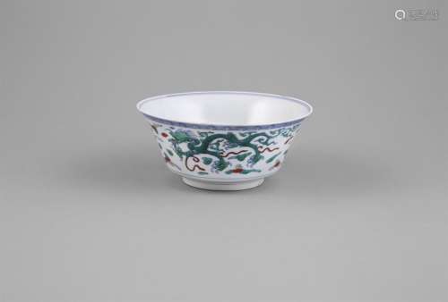 A DOUCAI ENAMEL FLARED DRAGON BOWL, 19th century in the Kangxi style, the interior centred with