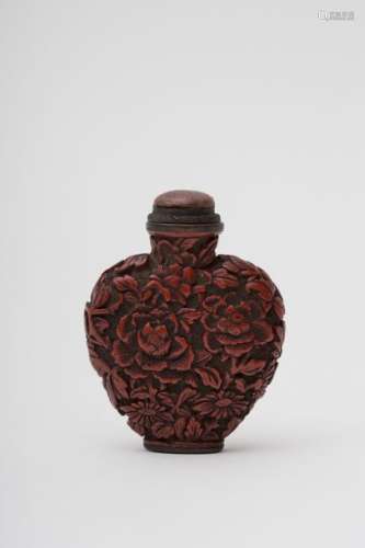 Lacquered copper snuff bottle China, Qing dynasty,...