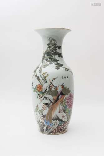 Large Yen Yen vase China, early 20th century Whit...