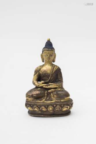 Buddha Tibet Gilded bronze, on its sealed stand c...