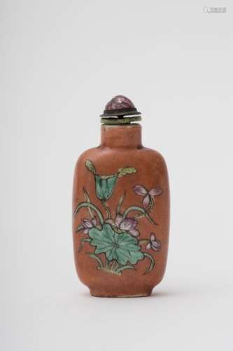 Doucai snuff bottle China, Qing dynasty, Qianlong ...