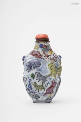 Polychrome porcelain snuff bottle China, Qing dyna...