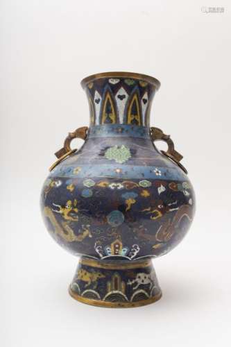 Large rotund baluster vase China, Qing dynasty, la...