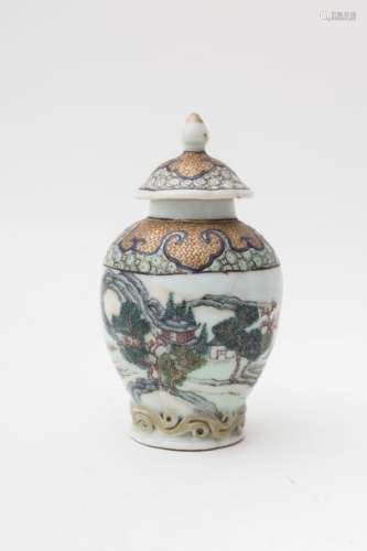 Small covered meiping vase, India Company with wuc...