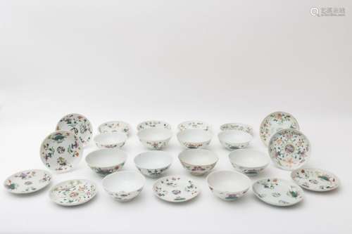 Set of 13 porcelain dishes and 10 porcelain bowls ...