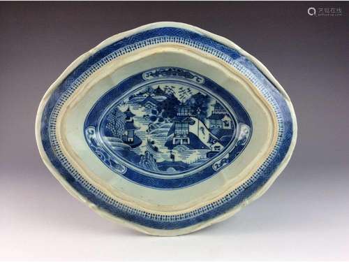 Chinese B/W export porcelain bowl with landscaping